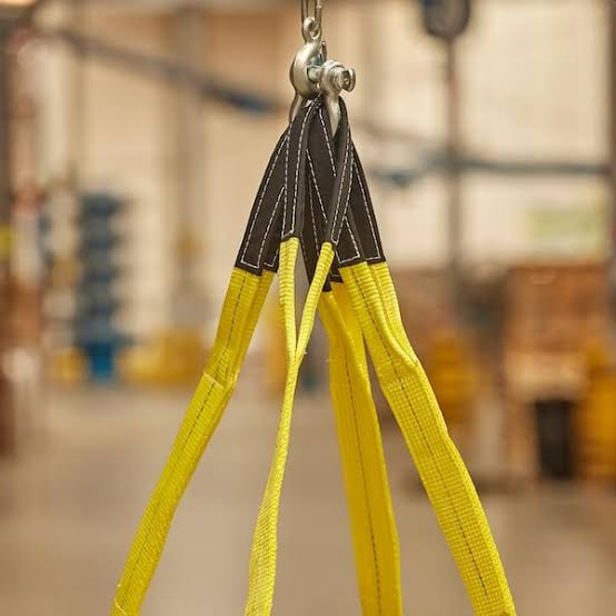 Blog perusahaan terbaru tentang EN 1492-1 vs ASME B30.9: What Global Buyers Should Know When Choosing Webbing Slings in 2026